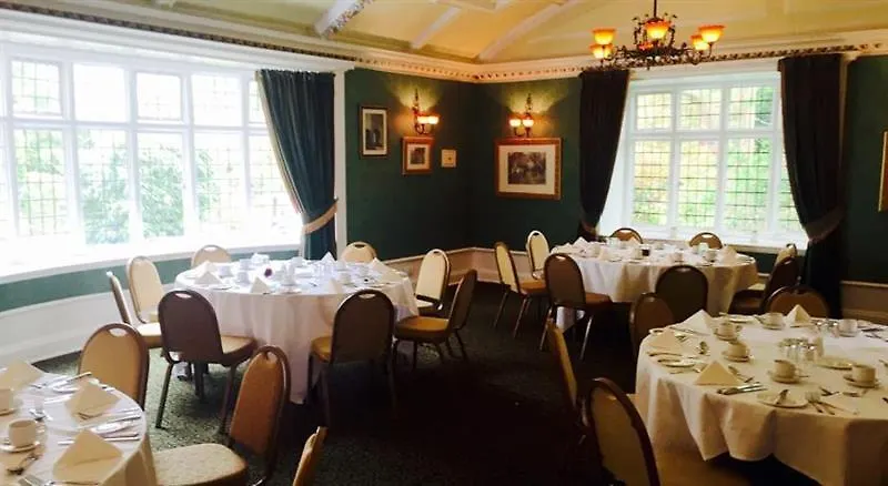 Brook Hall Hotel Childer Thornton 3*,