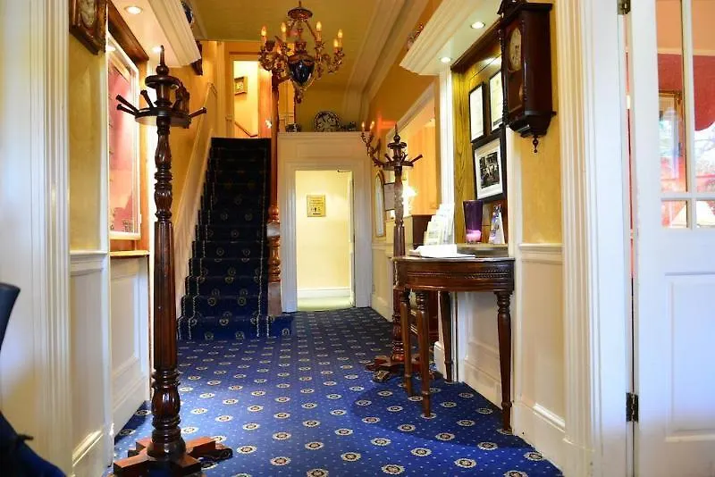 ***  Brook Hall Hotel Childer Thornton Reino Unido