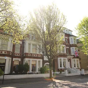 The Courtlands Hotel Brighton
